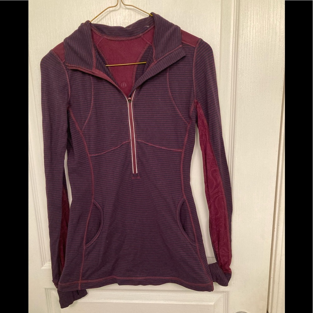 LuluLemon Athletica Ladies Burgandy/Blue Striped Half Zip Kangaroo Jacket Smll